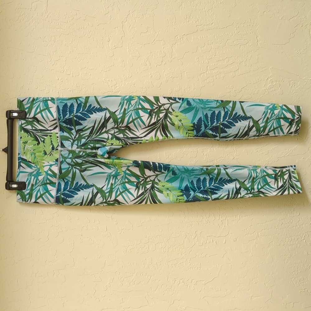 Playground Green Tropical Palm Leaves Mid Rise Leggings Size Small